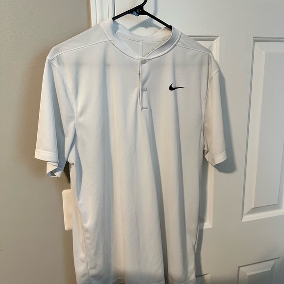 Nike Men's Classic White Henley golf Shirt - Picture 1 of 3
